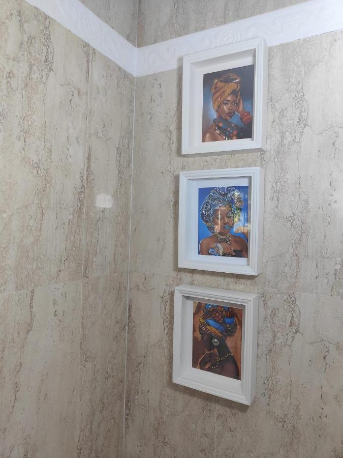 Center Beach 2 Beds Appartement Elviria Marbella Eksteriør billede