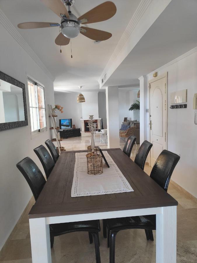 Center Beach 2 Beds Appartement Elviria Marbella Eksteriør billede