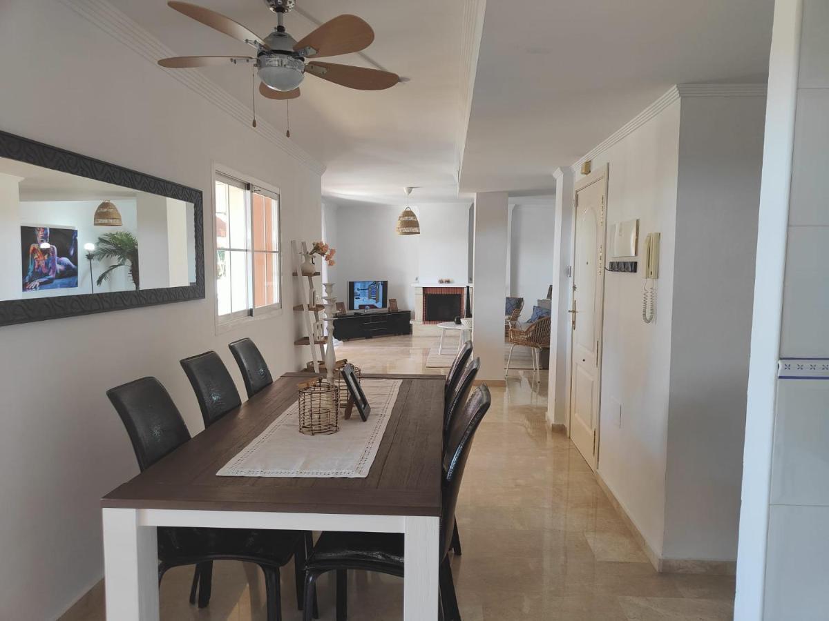 Center Beach 2 Beds Appartement Elviria Marbella Eksteriør billede
