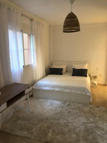 Center Beach 2 Beds Appartement Elviria Marbella Eksteriør billede