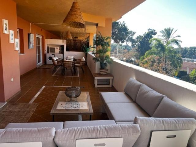 Center Beach 2 Beds Appartement Elviria Marbella Eksteriør billede